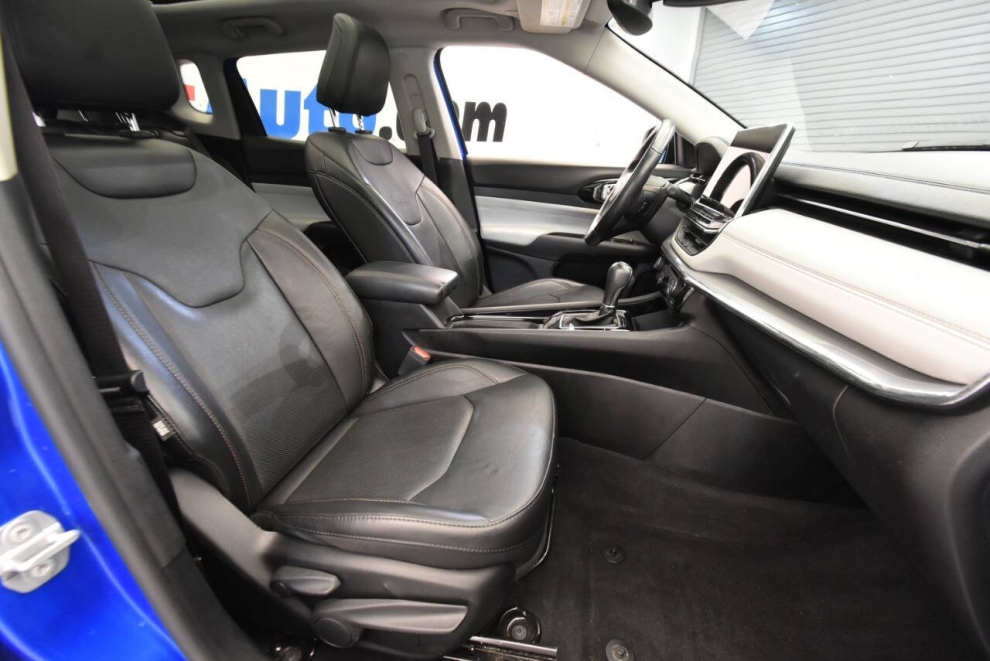 2022 Jeep Compass Limited, Blue, Mileage: 28,325 - photo 15