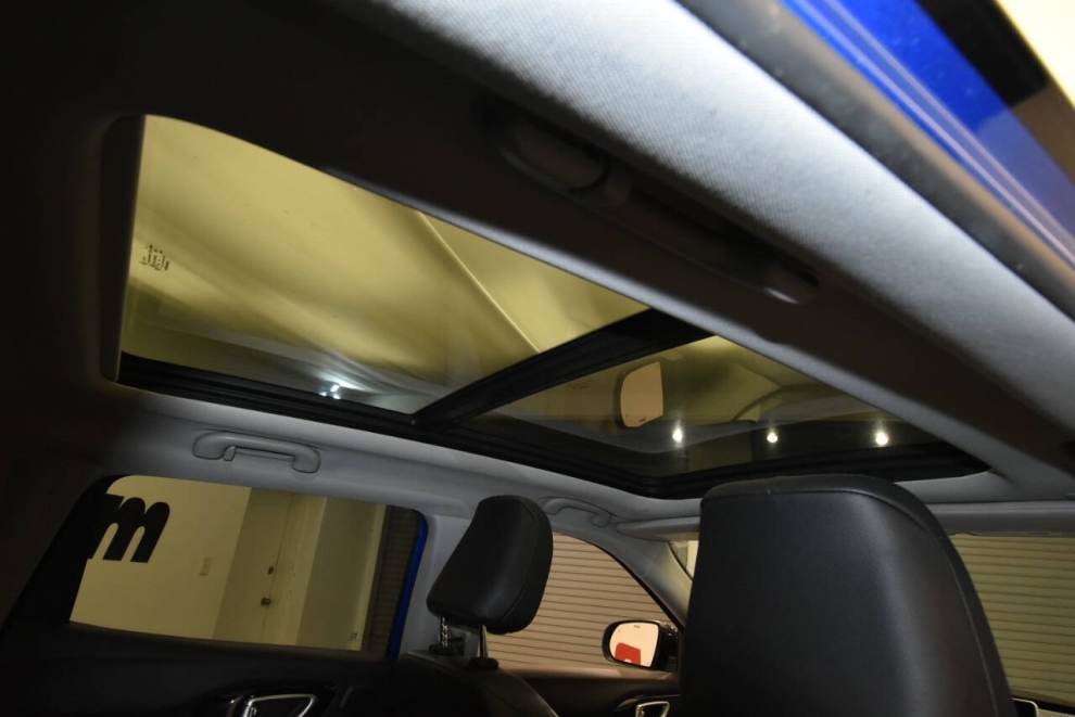 2022 Jeep Compass Limited, Blue, Mileage: 28,325 - photo 17
