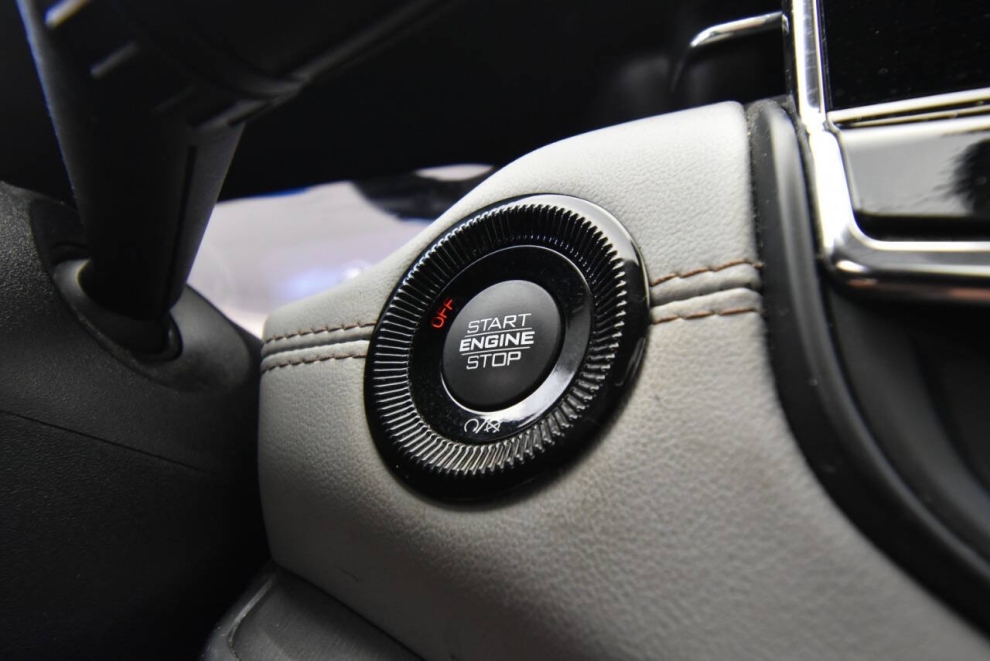 2022 Jeep Compass Limited, Blue, Mileage: 28,325 - photo 19