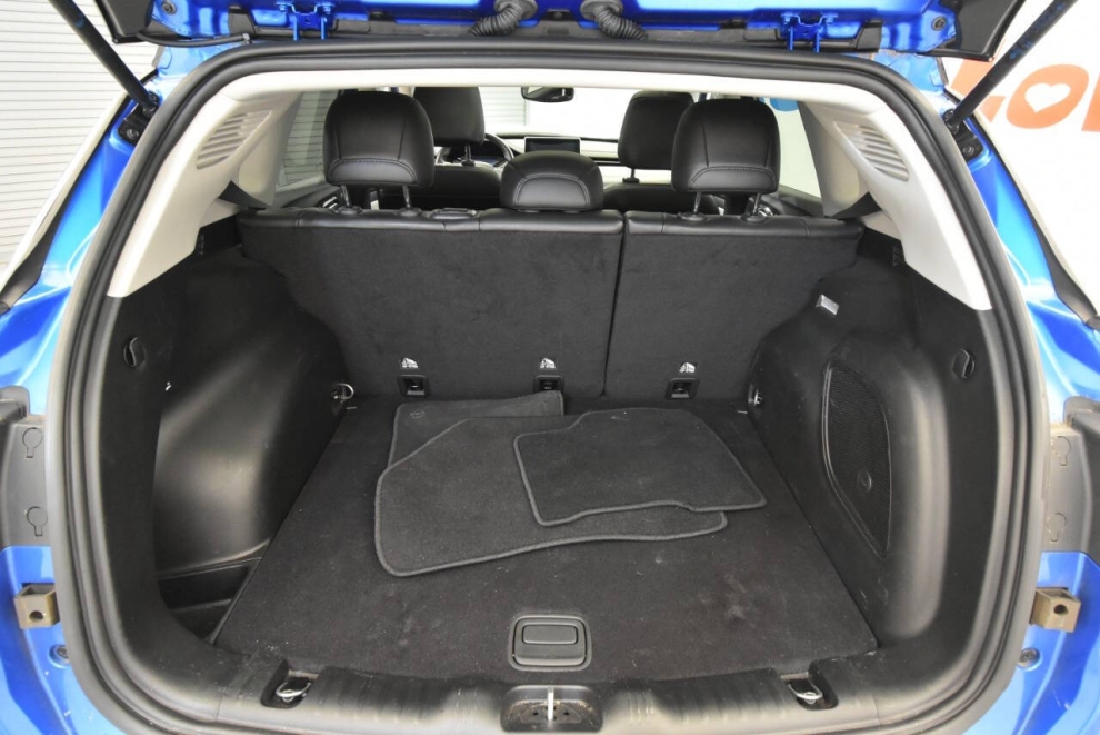 2022 Jeep Compass Limited, Blue, Mileage: 28,325 - photo 33