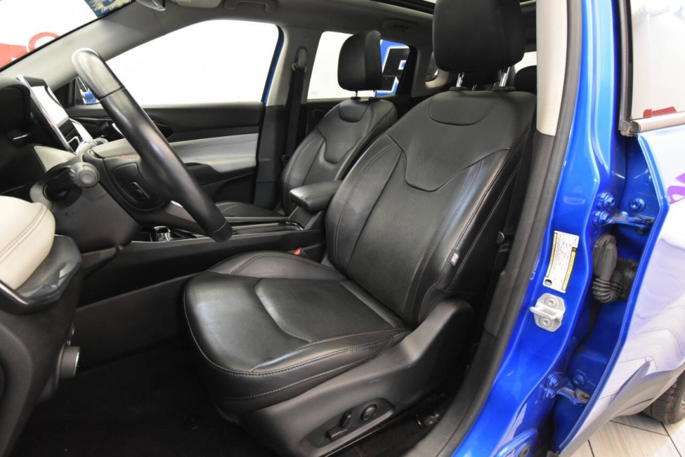 2022 Jeep Compass Limited, Blue, Mileage: 28,325 - photo 9