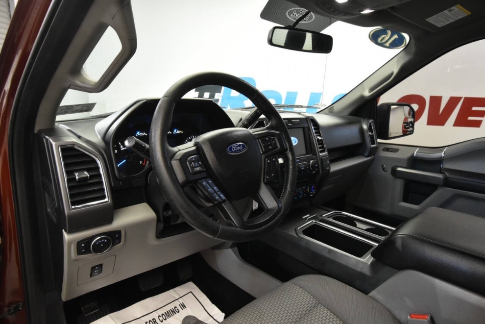2016 Ford F-150 XLT, Red, Mileage: 122,820 - photo 11