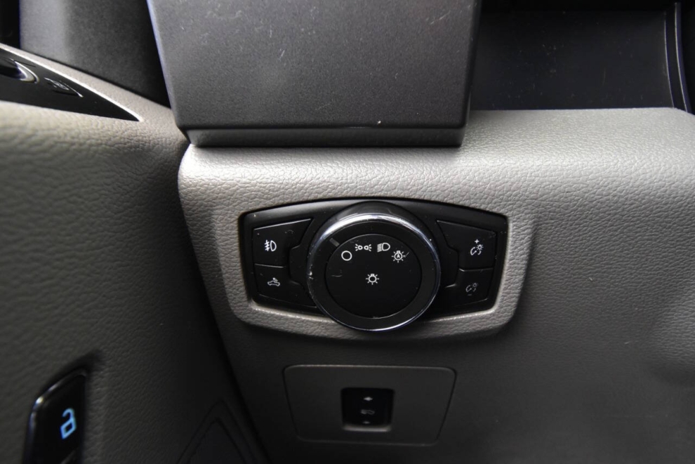 2016 Ford F-150 XLT, Red, Mileage: 122,820 - photo 28