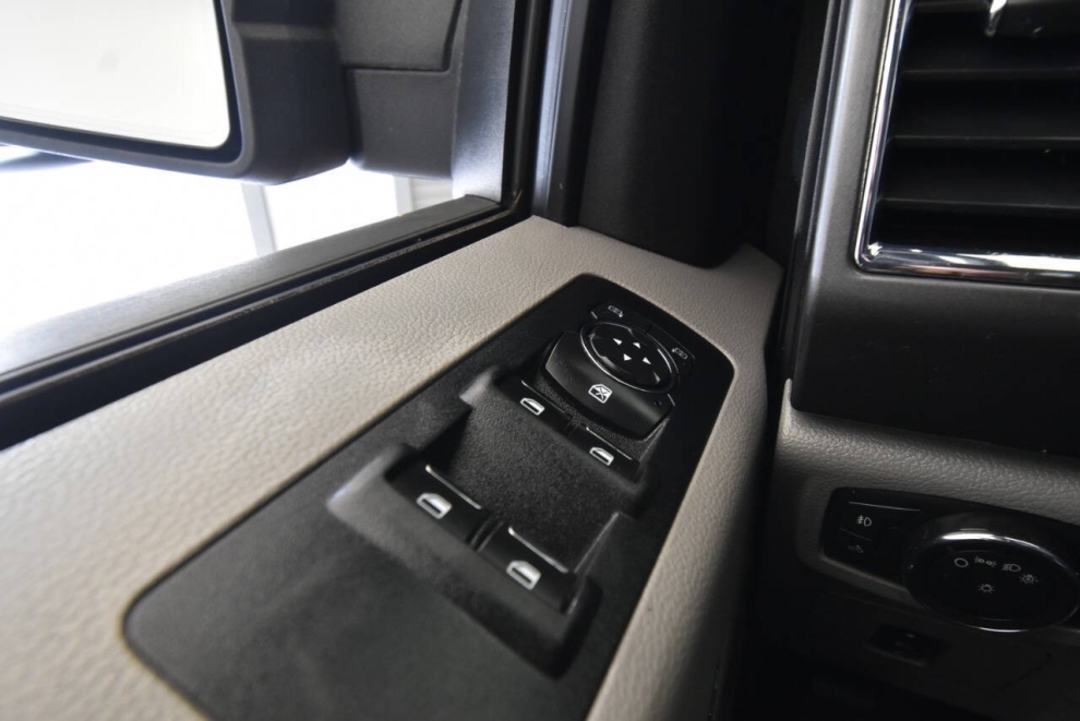 2016 Ford F-150 XLT, Red, Mileage: 122,820 - photo 29