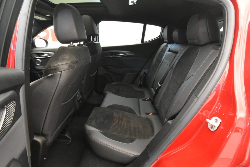 2024 Dodge Hornet R/T Plus AWD 4dr Crossover, Red, Mileage: 2,544 - photo 13