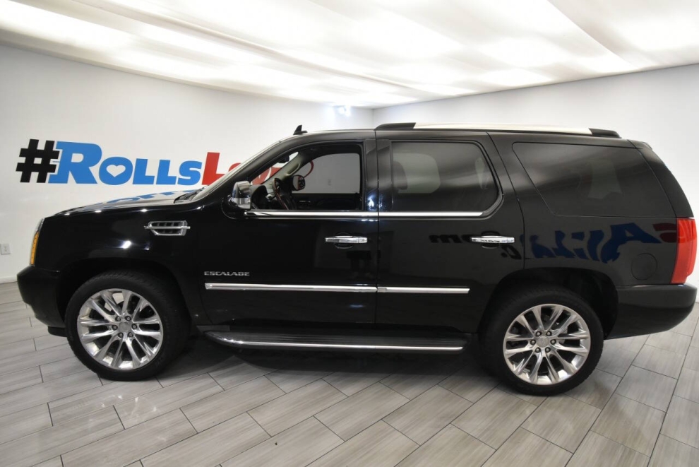 2011 Cadillac Escalade Luxury AWD 4dr SUV, Black, Mileage: 103,772 - photo 1
