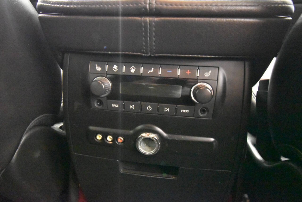 2011 Cadillac Escalade Luxury AWD 4dr SUV, Black, Mileage: 103,772 - photo 17