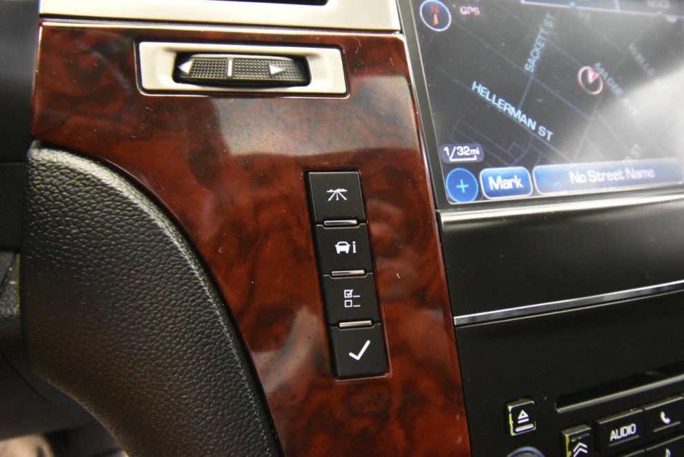 2011 Cadillac Escalade Luxury AWD 4dr SUV, Black, Mileage: 103,772 - photo 24