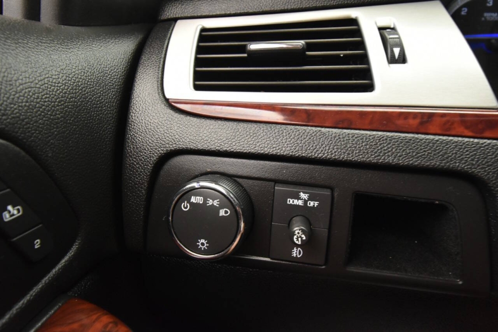 2011 Cadillac Escalade Luxury AWD 4dr SUV, Black, Mileage: 103,772 - photo 30
