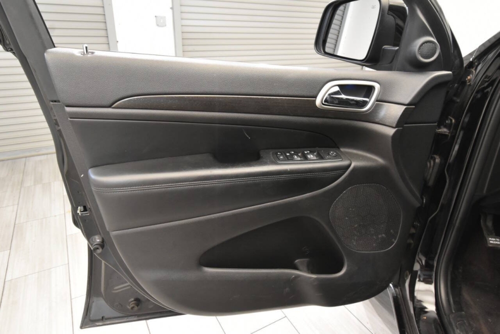 2018 Jeep Grand Cherokee Altitude, Black, Mileage: 80,084 - photo 10