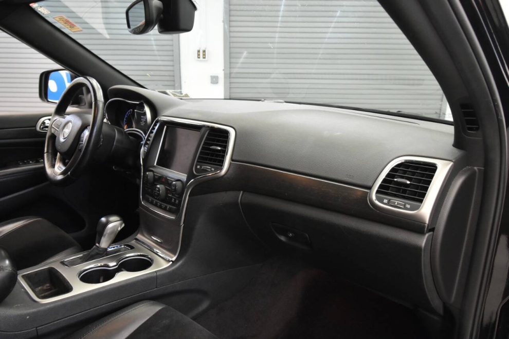 2018 Jeep Grand Cherokee Altitude, Black, Mileage: 80,084 - photo 13