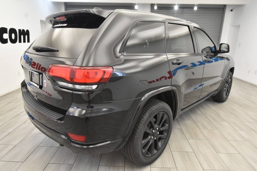 2018 Jeep Grand Cherokee Altitude, Black, Mileage: 80,084 - photo 4
