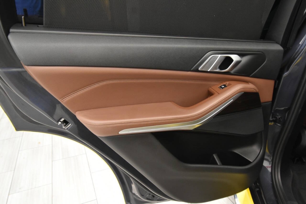 2019 BMW X5 xDrive40i AWD 4dr Sports Activity Vehicle, Yellow, Mileage: 70,988 - photo 14