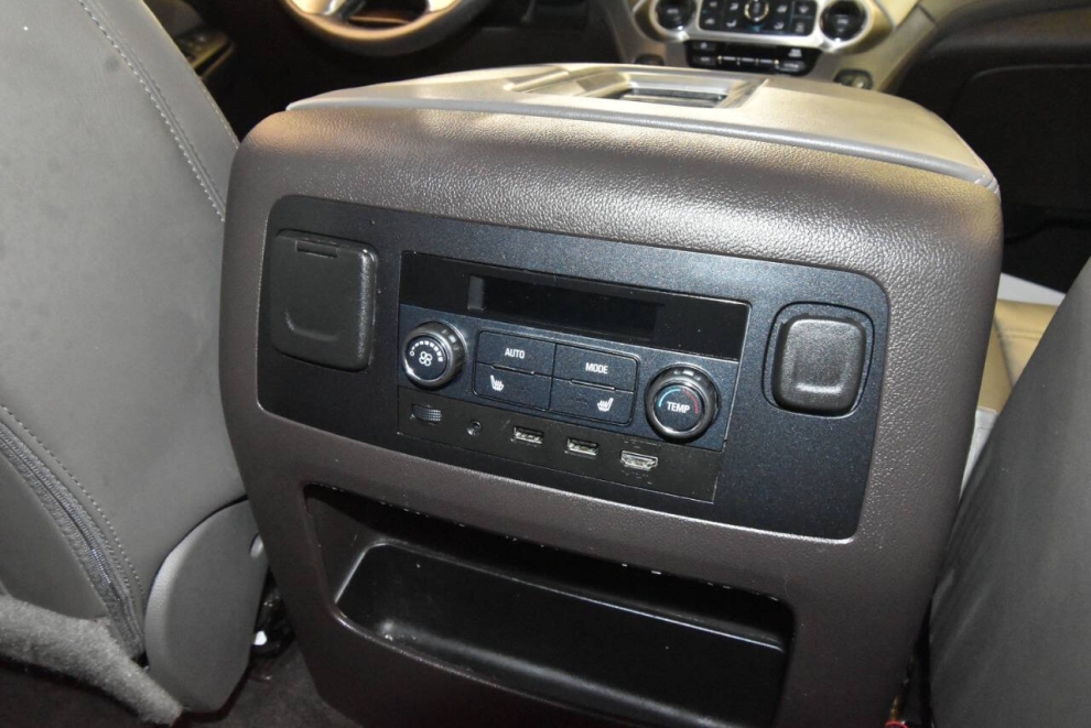 2018 GMC Yukon Denali 4x4 4dr SUV, Gray, Mileage: 104,616 - photo 17