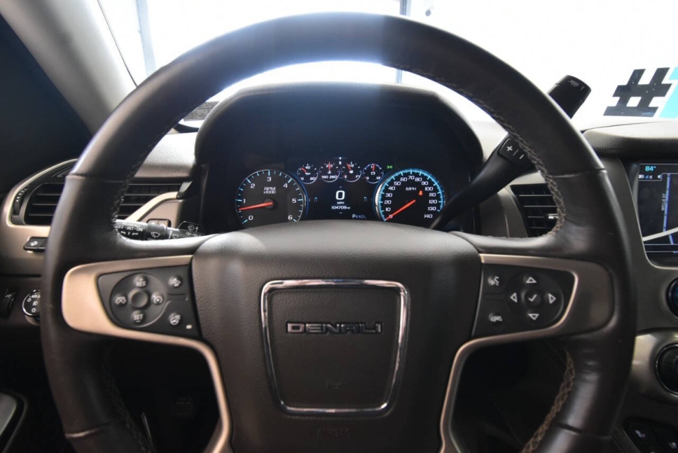 2018 GMC Yukon Denali 4x4 4dr SUV, Gray, Mileage: 104,616 - photo 26