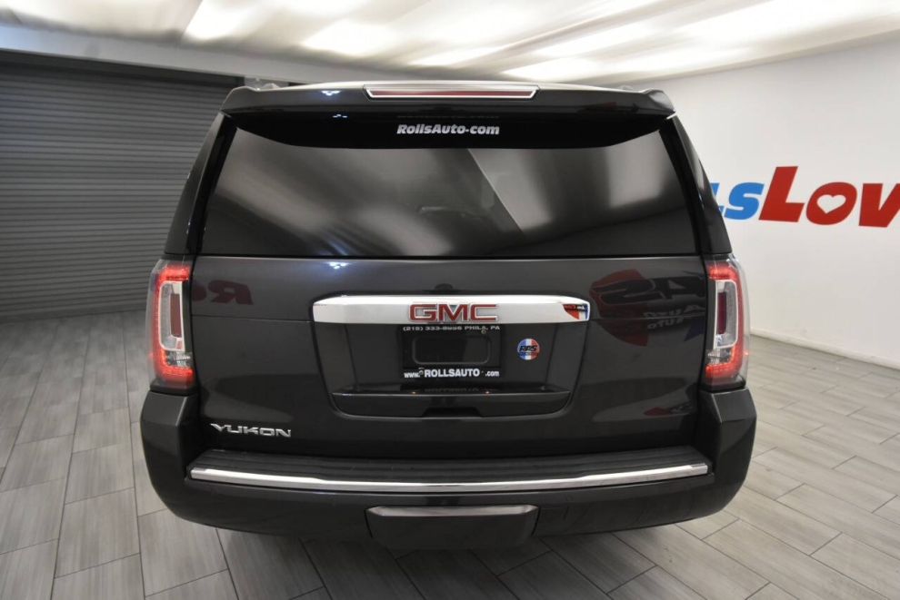 2018 GMC Yukon Denali 4x4 4dr SUV, Gray, Mileage: 104,616 - photo 3