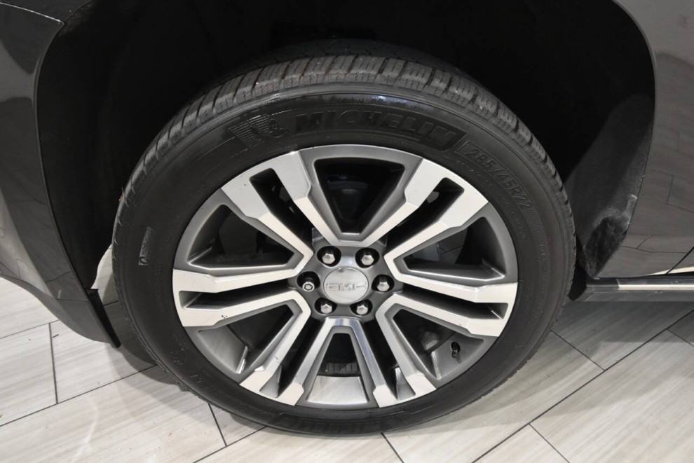 2018 GMC Yukon Denali 4x4 4dr SUV, Gray, Mileage: 104,616 - photo 8