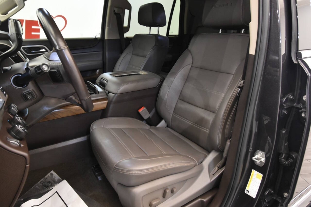 2018 GMC Yukon Denali 4x4 4dr SUV, Gray, Mileage: 104,616 - photo 9