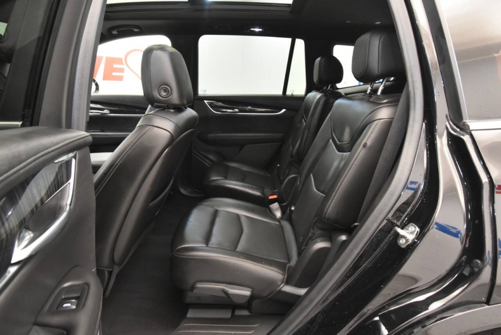 2021 Cadillac XT6 Premium Luxury 4dr SUV, Black, Mileage: 69,522 - photo 12