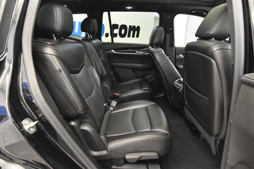 2021 Cadillac XT6 Premium Luxury 4dr SUV, Black, Mileage: 69,522 - photo 17