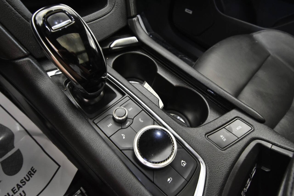 2021 Cadillac XT6 Premium Luxury 4dr SUV, Black, Mileage: 69,522 - photo 21