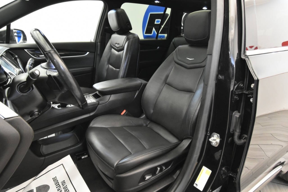 2021 Cadillac XT6 Premium Luxury 4dr SUV, Black, Mileage: 69,522 - photo 9