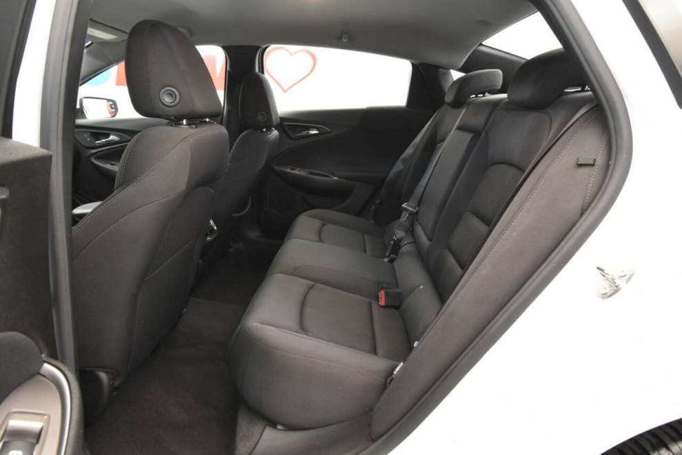 2023 Chevrolet Malibu LT 4dr Sedan w/1LT, White, Mileage: 94,688 - photo 12