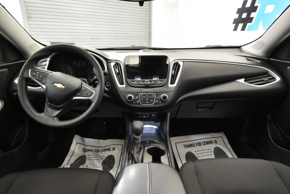 2023 Chevrolet Malibu LT 4dr Sedan w/1LT, White, Mileage: 94,688 - photo 17