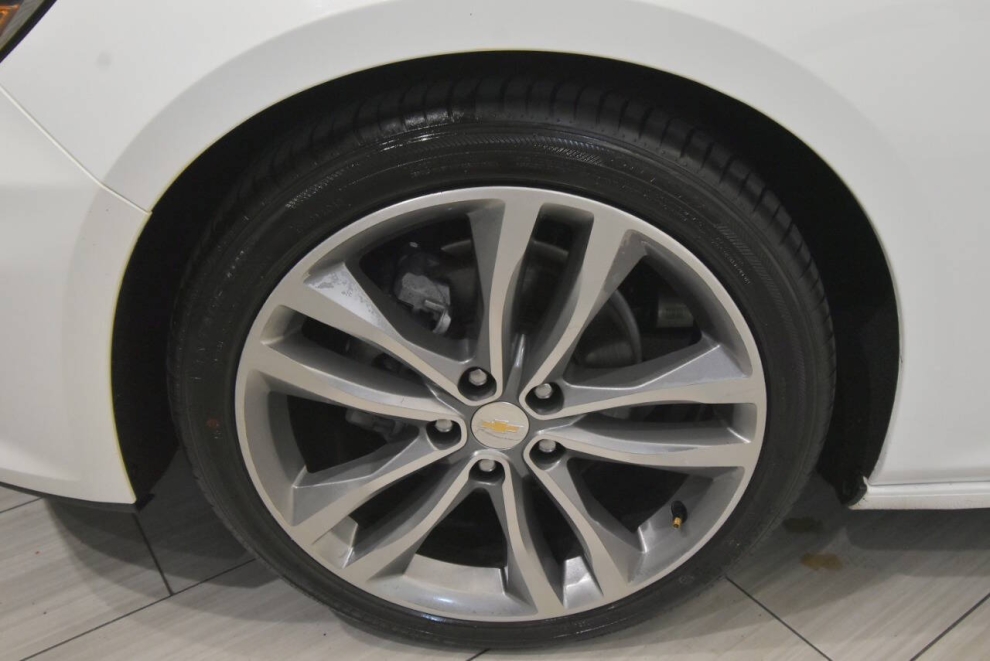 2023 Chevrolet Malibu LT 4dr Sedan w/1LT, White, Mileage: 94,688 - photo 8