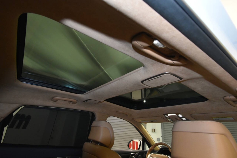 2021 Genesis GV80 3.5T, White, Mileage: 69,650 - photo 17
