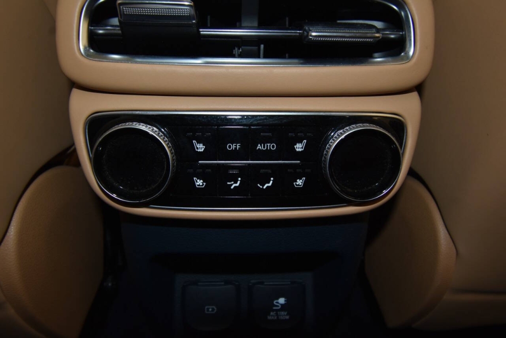 2021 Genesis GV80 3.5T, White, Mileage: 69,650 - photo 18