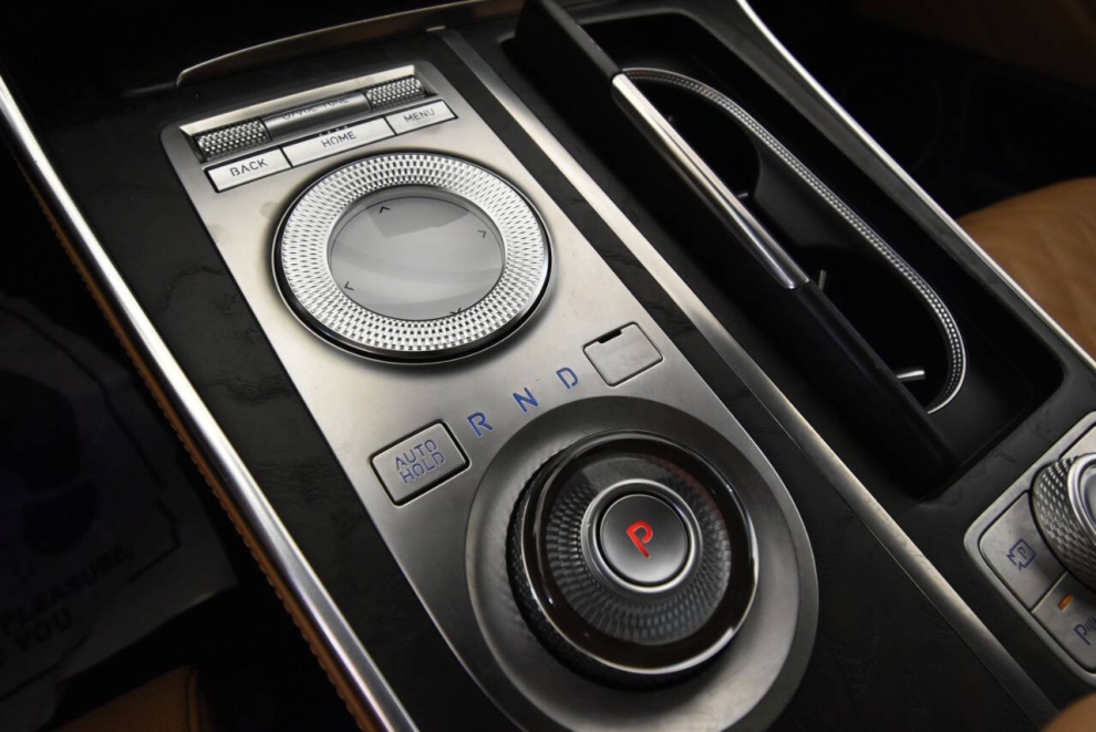 2021 Genesis GV80 3.5T, White, Mileage: 69,650 - photo 21