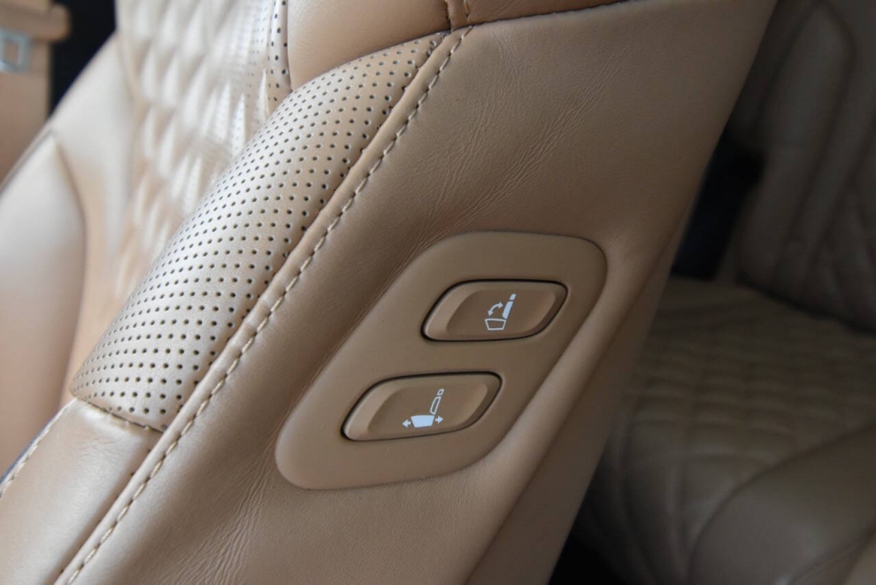 2021 Genesis GV80 3.5T, White, Mileage: 69,650 - photo 33