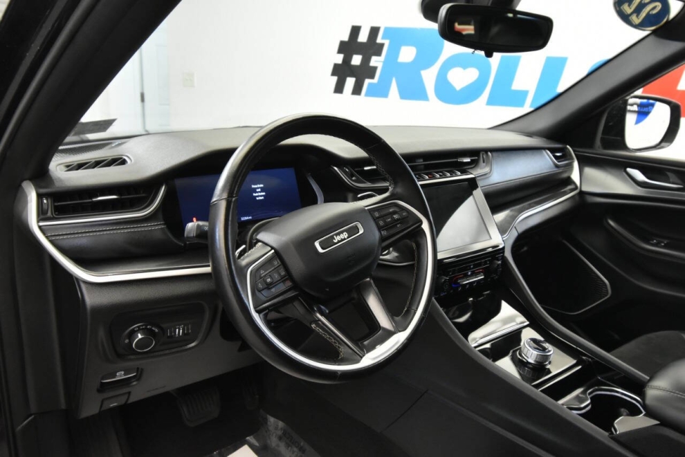 2022 Jeep Grand Cherokee L Altitude, Black, Mileage: 32,241 - photo 10