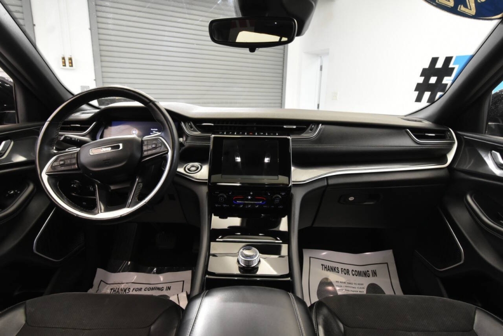 2022 Jeep Grand Cherokee L Altitude, Black, Mileage: 32,241 - photo 19