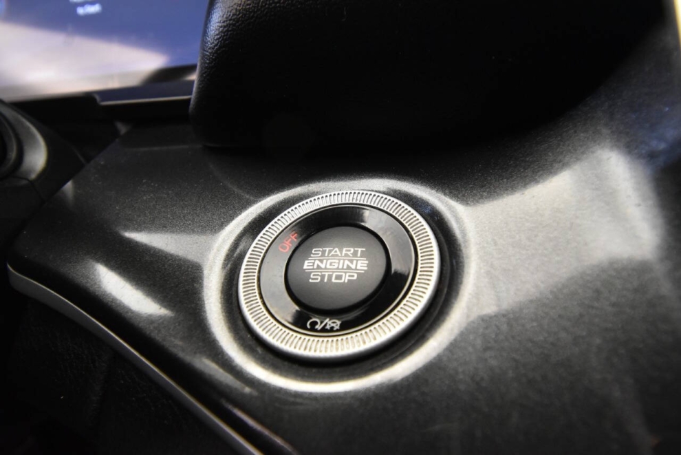 2022 Jeep Grand Cherokee L Altitude, Black, Mileage: 32,241 - photo 20