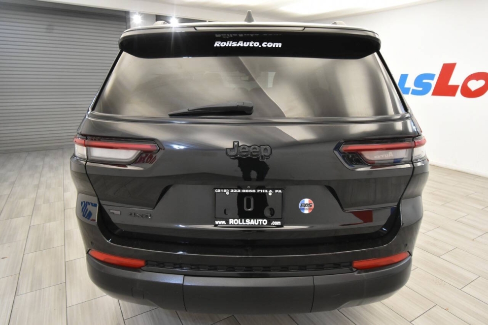 2022 Jeep Grand Cherokee L Altitude, Black, Mileage: 32,241 - photo 3