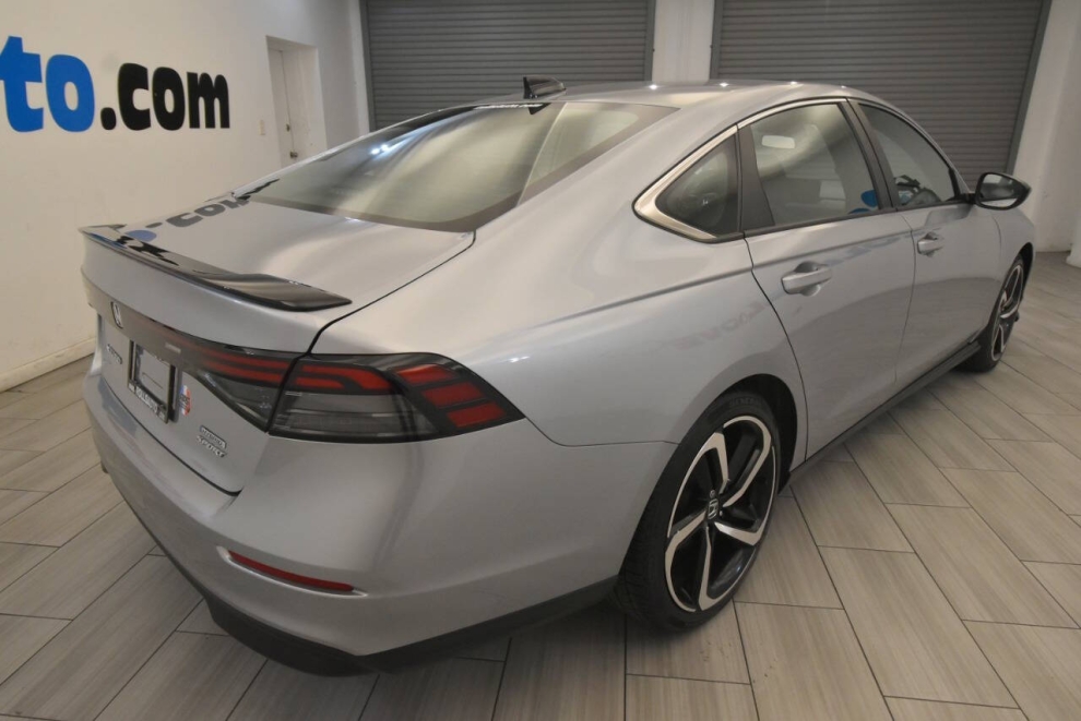 2023 Honda Accord Hybrid Sport, Plata, Mileage: 32,120 - photo 4