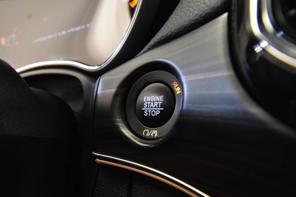 2022 Jeep Grand Cherokee WK Limited 4x4 4dr SUV, Black, Mileage: 35,166 - photo 19