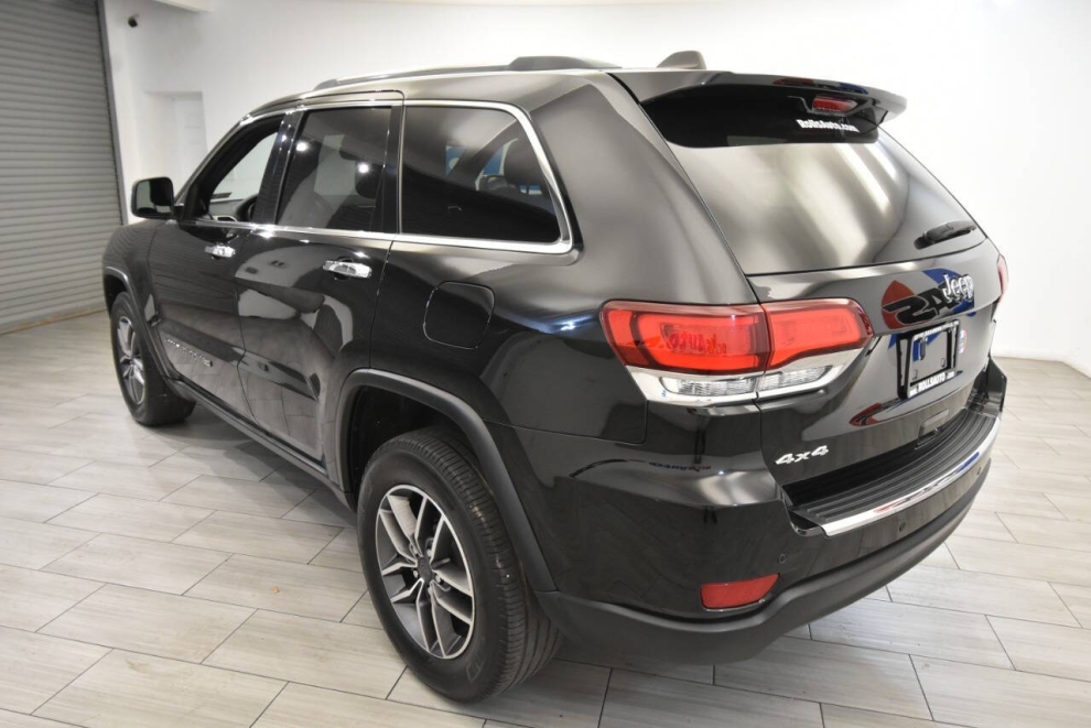 2022 Jeep Grand Cherokee WK Limited 4x4 4dr SUV, Black, Mileage: 35,166 - photo 2