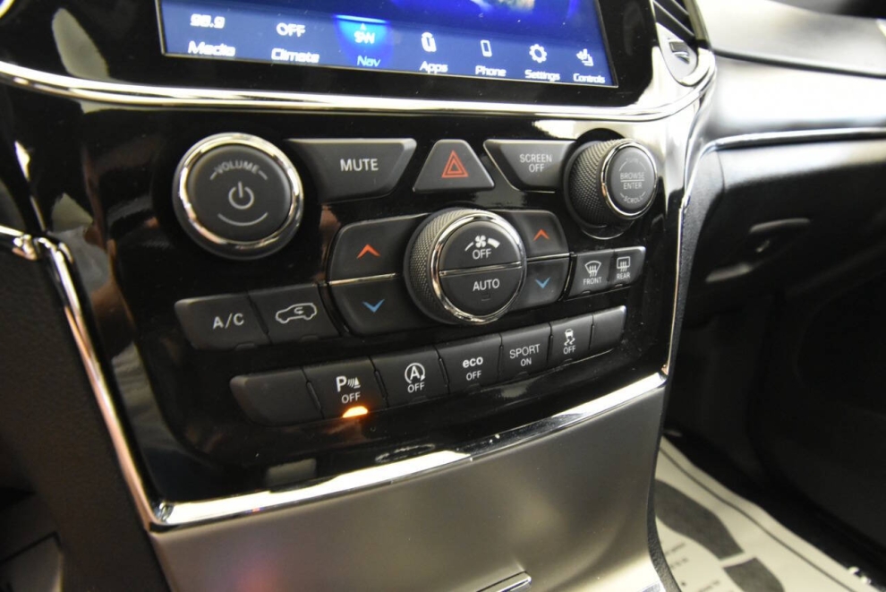 2022 Jeep Grand Cherokee WK Limited 4x4 4dr SUV, Black, Mileage: 35,166 - photo 21