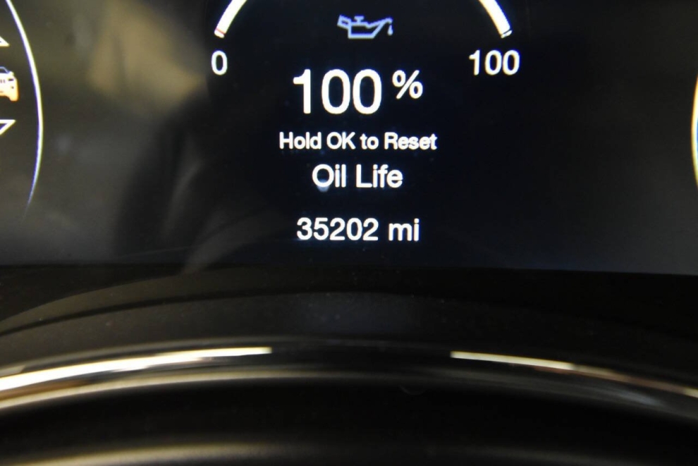 2022 Jeep Grand Cherokee WK Limited 4x4 4dr SUV, Black, Mileage: 35,166 - photo 27