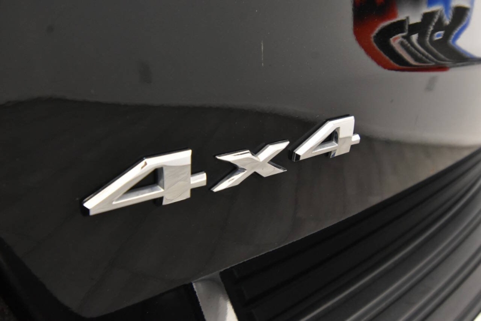 2022 Jeep Grand Cherokee WK Limited 4x4 4dr SUV, Black, Mileage: 35,166 - photo 32