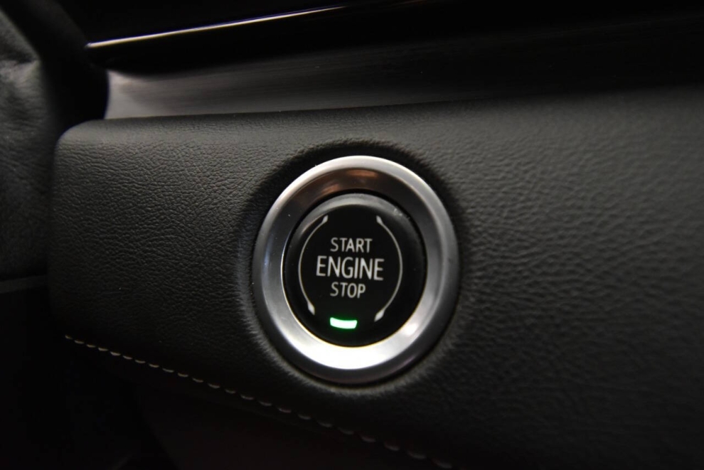 2021 Cadillac Escalade ESV Premium Luxury 4x4 4dr SUV, Black, Mileage: 82,015 - photo 24