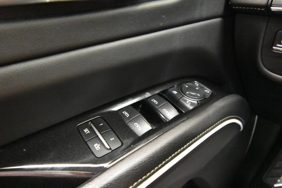 2021 Cadillac Escalade ESV Premium Luxury 4x4 4dr SUV, Black, Mileage: 82,015 - photo 37