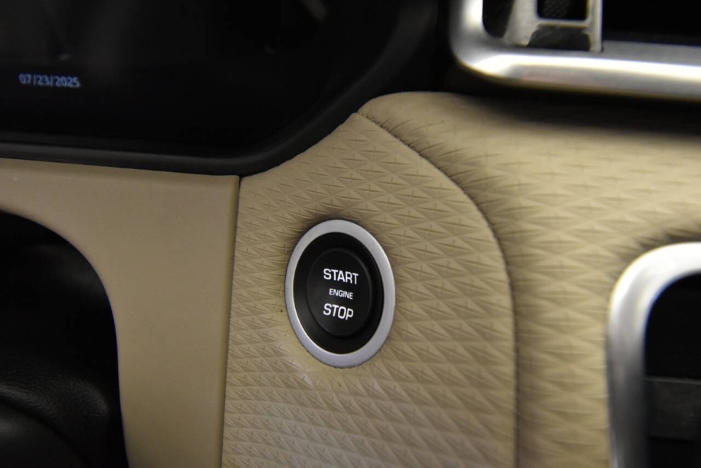 2021 Land Rover Range Rover Velar P250 S AWD 4dr SUV, White, Mileage: 37,590 - photo 20