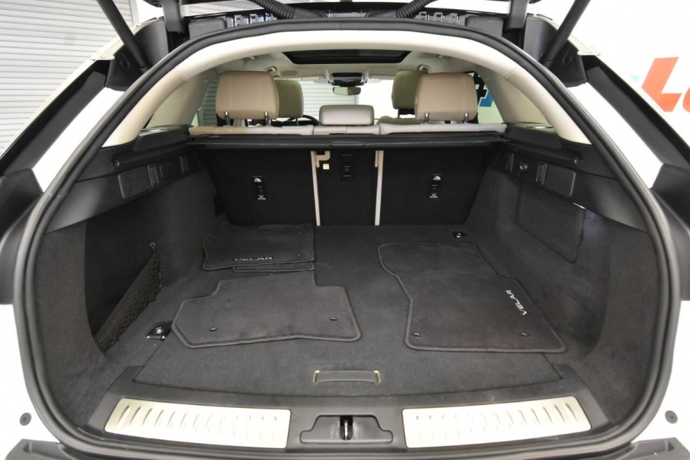 2021 Land Rover Range Rover Velar P250 S AWD 4dr SUV, White, Mileage: 37,590 - photo 32
