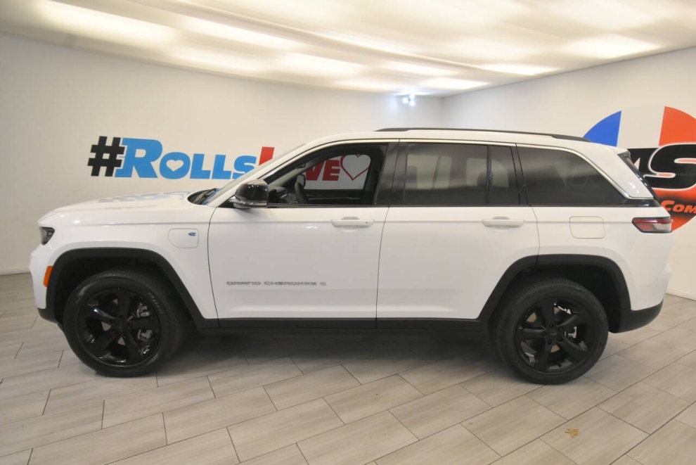 2023 Jeep Grand Cherokee 4XE, White, Mileage: 31,685 - photo 1