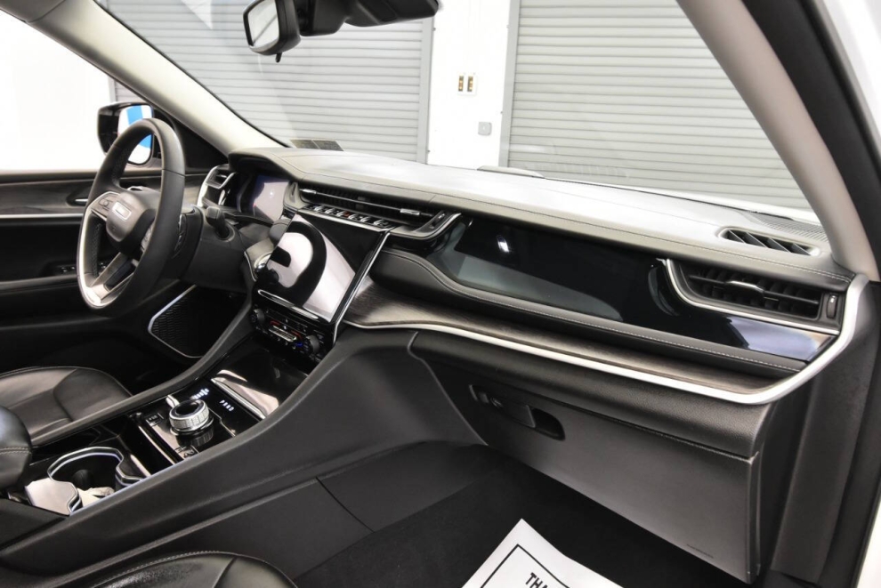 2023 Jeep Grand Cherokee 4XE, White, Mileage: 31,685 - photo 14