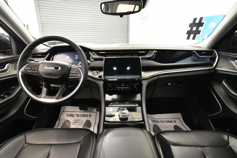 2023 Jeep Grand Cherokee 4XE, White, Mileage: 31,685 - photo 18